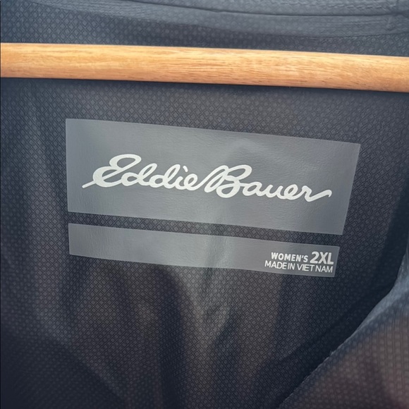 Eddie Bauer Women’s Jacket - Picture 6 of 7